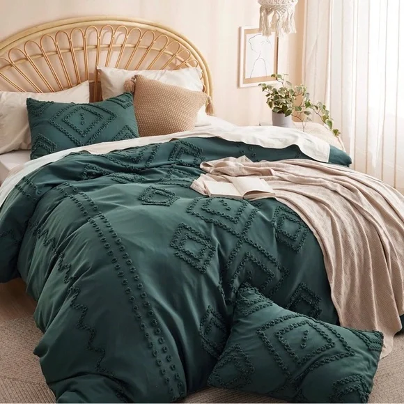 Forest green queen size tufted duvet cover and sham set - Picture 7 of 9